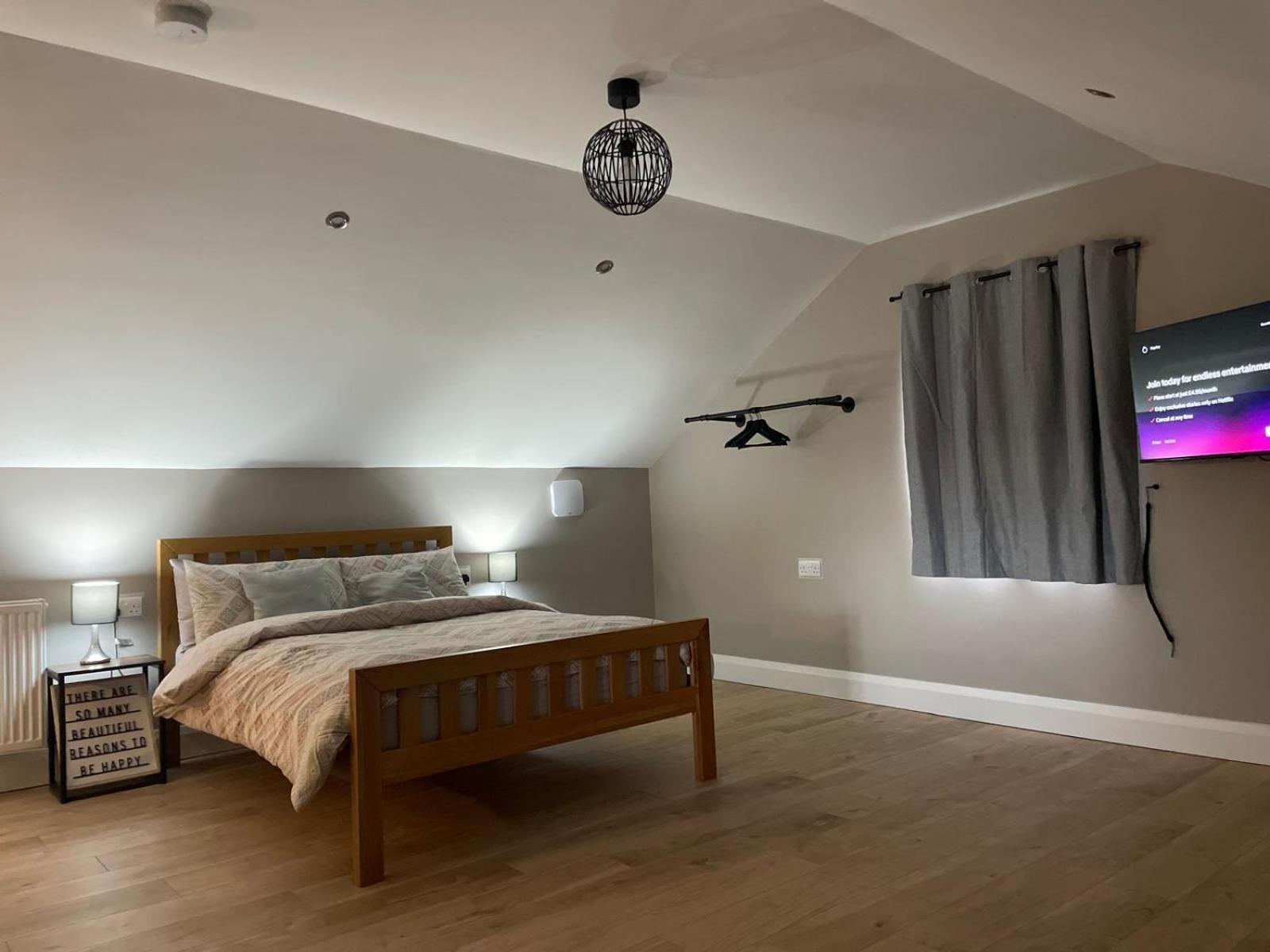 Hotel The Nest à Newry Extérieur photo